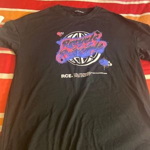 oversized graphic tee